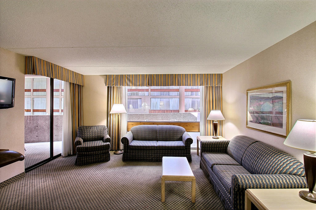 Hotel Muscatine Buitenkant foto
